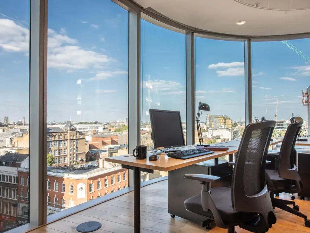 Private office for 3 people